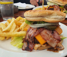 Dixies Restaurant & Bar photo