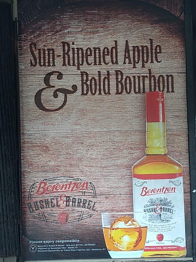 Liquor Store «67 Wine & Spirits Inc», reviews and photos, 5479 N Federal Hwy, Fort Lauderdale, FL 33308, USA