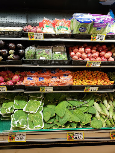 Supermarket «Morelia Supermarket Inc», reviews and photos, 4833 W Diversey Ave, Chicago, IL 60639, USA