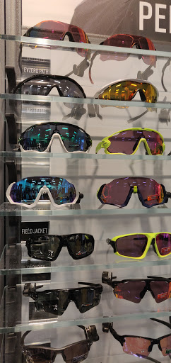 Sunglasses Store «Oakley Vault», reviews and photos, 10801 Corkscrew Rd #422, Estero, FL 33928, USA