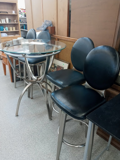 Thrift Store «Gulfside Hospice Thrift Shoppe», reviews and photos, 36524 FL-54, Zephyrhills, FL 33542, USA