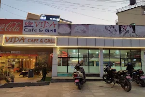 Vida Cafe & Grill image