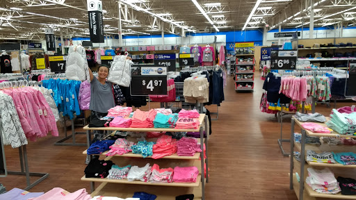 Department Store «Walmart Supercenter», reviews and photos, 3250 Vineland Rd, Kissimmee, FL 34746, USA