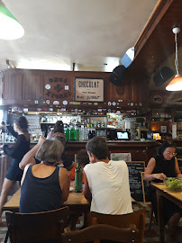 Atmosphère du Restaurant Bar du Marché à Bayonne - n°3
