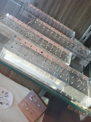 Tattoo Shop «Skin of A Different Color», reviews and photos, 2080 E New York St, Aurora, IL 60502, USA