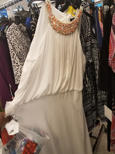 Clothing Store «Ross Dress for Less», reviews and photos, 4107 Portsmouth Blvd, Chesapeake, VA 23321, USA