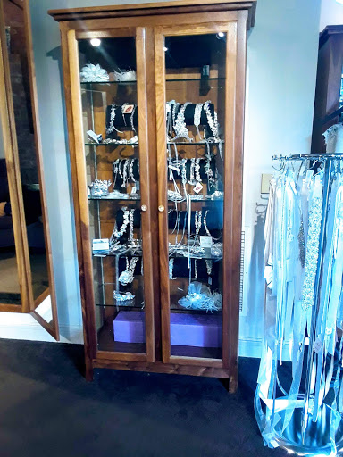 Bridal Shop «Cocoa Couture», reviews and photos, 575 E Chocolate Ave, Hershey, PA 17033, USA
