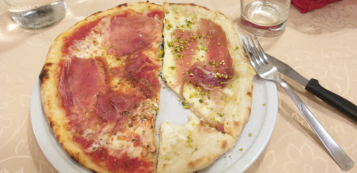 Pizzeria Trattoria La cantina in Vittoria, Libero consorzio comunale di Ragusa