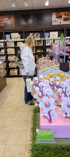 Chocolate Shop «Lindt», reviews and photos, 18 Lightcap Rd #1029, Pottstown, PA 19464, USA