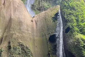 Ambon-Ambon Falls image