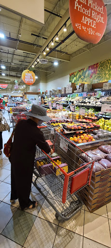 Grocery Store «H Mart», reviews and photos, 7885 Heritage Dr, Annandale, VA 22003, USA