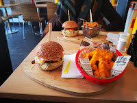 Plats et boissons du Restaurant de hamburgers Le Got’am Burger à Paris - n°1
