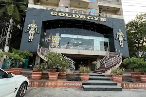 Gold's Gym image