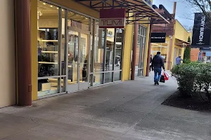 TUMI Outlet Store - Seattle Premium Outlets image