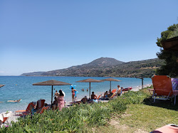 Photo de Paralia Pounta II avec rivage droit, long