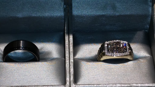 Jewelry Store «Zales - The Diamond Store», reviews and photos, 4325 Glenwood Ave, Raleigh, NC 27612, USA