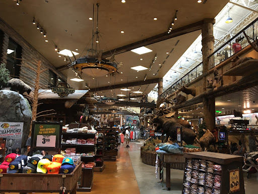 Sporting Goods Store «Bass Pro Shops», reviews and photos, 8200 Dean Martin Dr, Las Vegas, NV 89139, USA