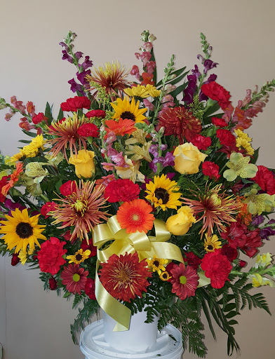 Florist «Lagana Florists», reviews and photos, 698 Washington St, Middletown, CT 06457, USA