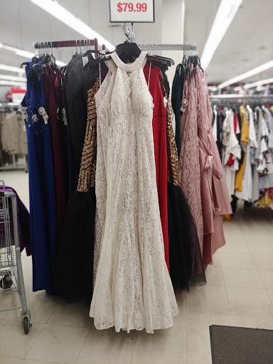 Clothing Store «K&G Fashion Superstore», reviews and photos, 80 Boston Post Rd #19, Orange, CT 06477, USA