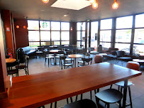 Atmosphère du Café Starbucks Longeville-lès-Saint-Avold à Longeville-lès-Saint-Avold - n°12