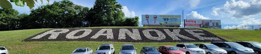 Toyota Dealer «Haley Toyota of Roanoke», reviews and photos, 1530 Courtland Rd NE, Roanoke, VA 24012, USA