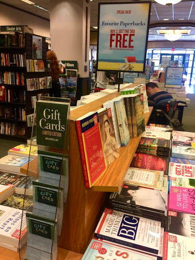 Barnes & Noble image