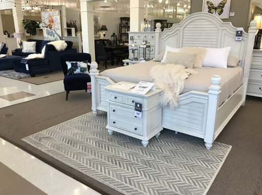 Furniture Store «Value City Furniture», reviews and photos, 4380 E New York St, Aurora, IL 60504, USA