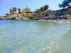 Sempati Beach'in fotoğrafı dağlarla çevrili