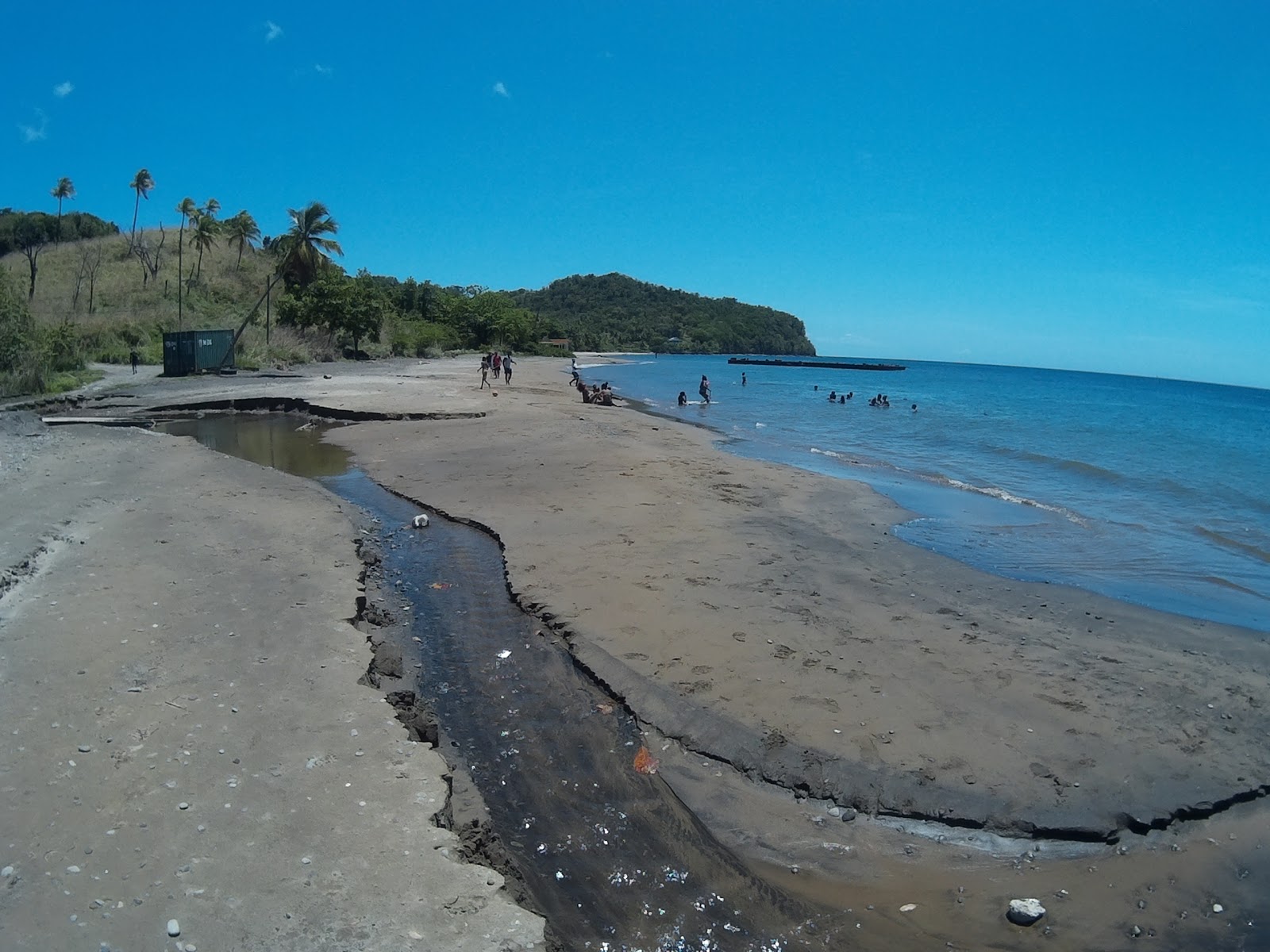 Foto de Coconut Beach con parcialmente limpio nivel de limpieza