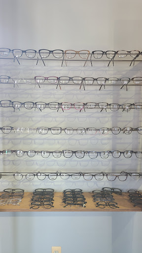 Optician «Visions Optical», reviews and photos, 2615 Orchard Lake Rd, Sylvan Lake, MI 48320, USA