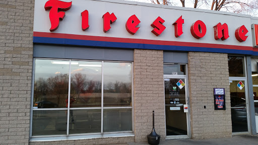 Tire Shop «Firestone Complete Auto Care», reviews and photos, 2041 Old Hudson Rd, St Paul, MN 55119, USA