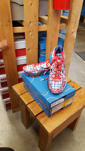 Shoe Store «Movin Shoes», reviews and photos, 528 S Park St, Madison, WI 53715, USA