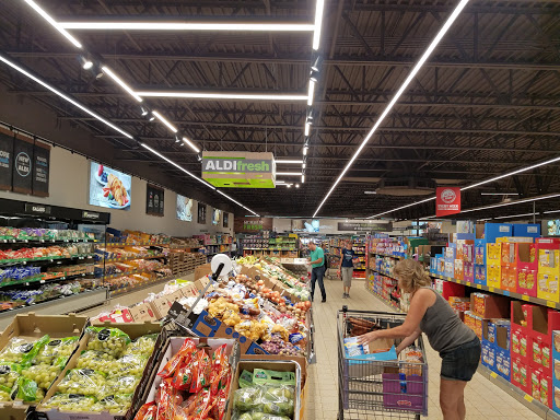 Supermarket «ALDI», reviews and photos, 707 S Wayne Rd, Westland, MI 48186, USA