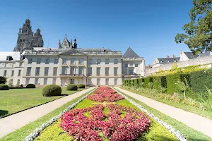 Musée des Beaux-Arts Garden image