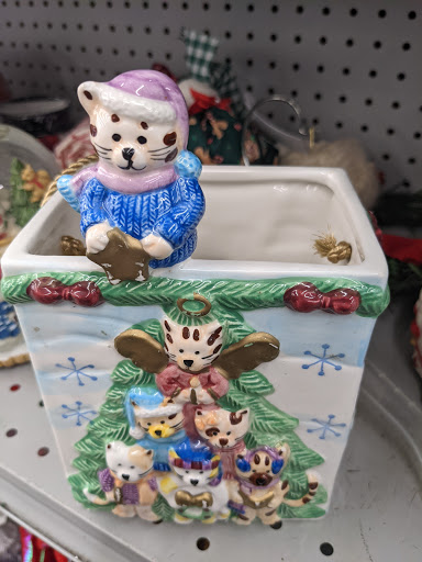 Thrift Store «Goodwill Industries of Middle Tennessee», reviews and photos, 575 S Jefferson Ave, Cookeville, TN 38501, USA