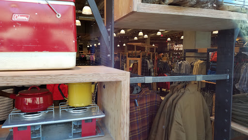 Camping Store «REI», reviews and photos, 201 M St NE, Washington, DC 20002, USA