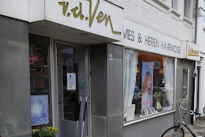 Hairstylist Van de Ven