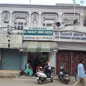 Dr. Paramjit Arora photo