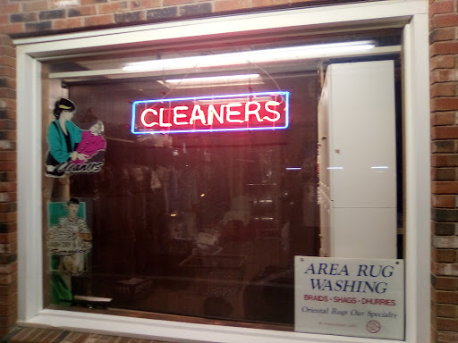 Laundromat «One Stop», reviews and photos, 1067 S Main St, Cheshire, CT 06410, USA