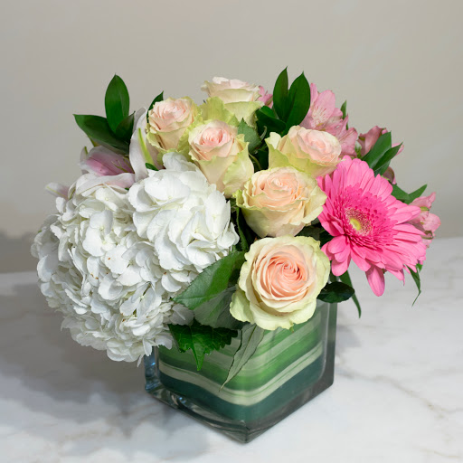 Florist «Tara Florist Twelve Oaks», reviews and photos, 2309 Lakeshore Dr, St Joseph, MI 49085, USA