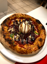 Pizza du Restaurant italien La Dolce Vita ~ Ristorante&Pizzeria / St Clair du Rhône à Saint-Clair-du-Rhône - n°7