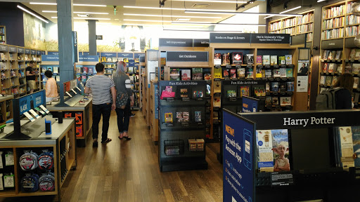 Book Store «Amazon Books», reviews and photos, 4601 26th Ave NE, Seattle, WA 98105, USA