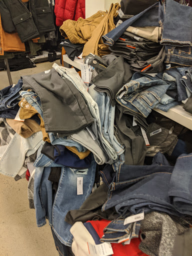 Clothing Store «Old Navy», reviews and photos, 2215 Black Rock Turnpike, Fairfield, CT 06825, USA