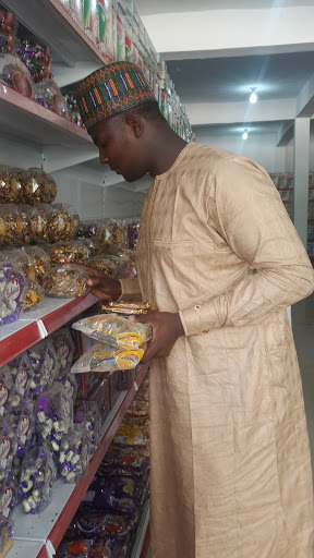 Tuggar Shopping Complex, Ahmadu Bello Way, Bauchi, Nigeria, Outlet Mall, state Bauchi
