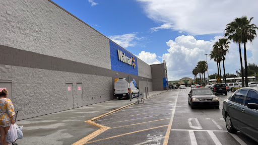 Department Store «Walmart Supercenter», reviews and photos, 9300 NW 77th Ave, Hialeah Gardens, FL 33016, USA