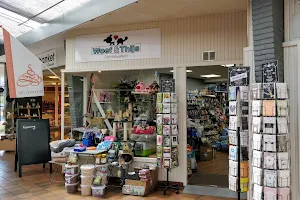 Woef and Thuis Pet Store image