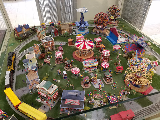 Shopping Mall «The Shops At Kenilworth», reviews and photos, 800 Kenilworth Dr, Towson, MD 21204, USA