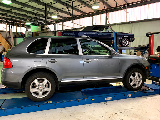 Auto Repair Shop «Springdale Automotive (Prospect)», reviews and photos, 13212 W U.S. Hwy 42, Prospect, KY 40059, USA