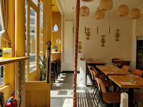 Atmosphère du Restaurant thaï KAPUNKA Cantine thaï - Cardinet à Paris - n°2