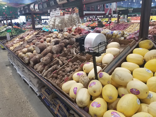 Grocery Store «Butera Market», reviews and photos, 2070 N Rand Rd, Palatine, IL 60074, USA